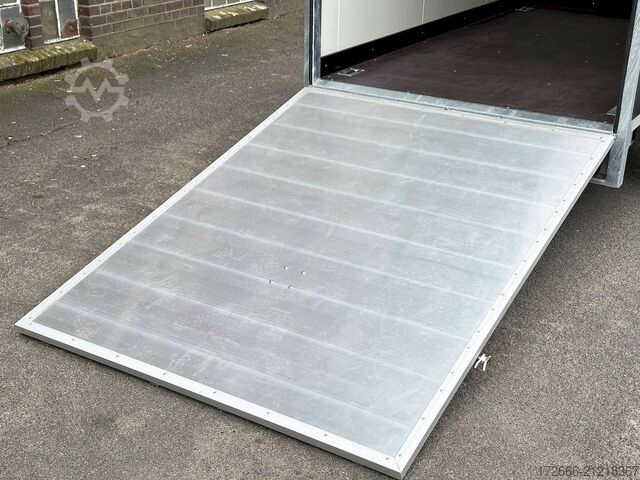Box trailer Vezeko TK B 15.30 | BLACK | RAMPE | SEITENTÜR 305X152X193CM 1500KG | AERO KOFFERANHÄNGER