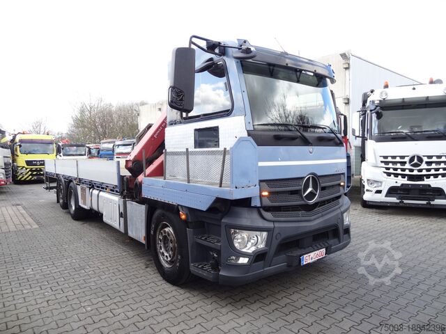 Vrachtauto met open laadbak Mercedes-Benz Actros 2533 6X2 HMF 1820 Langmaterial