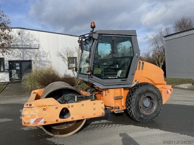 Single drum roller Hamm 3307 HT