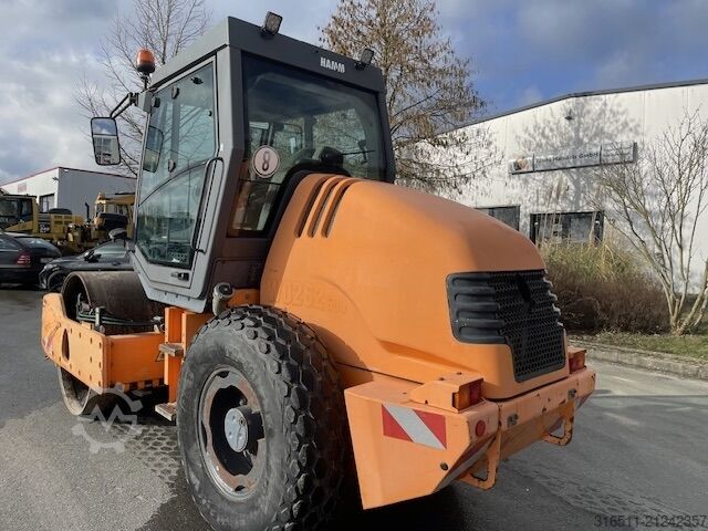 Single drum roller Hamm 3307 HT