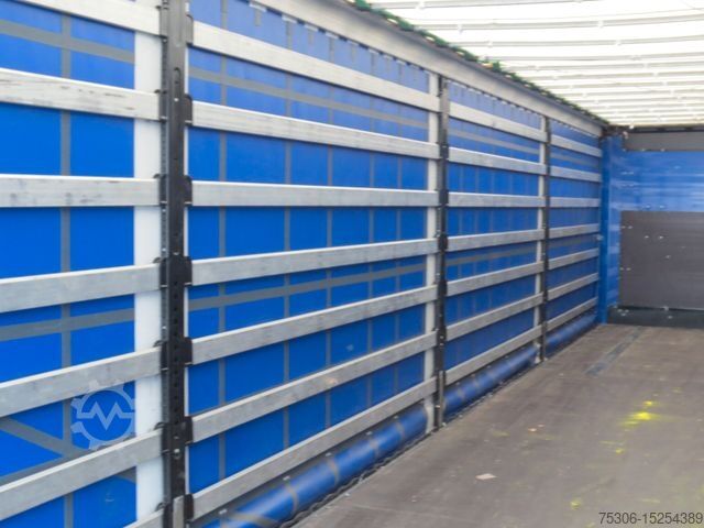 Brandalı açık yarı römork WIELTON Curtain Master Stand. BAHNVERLADEFÄHIG Code P386