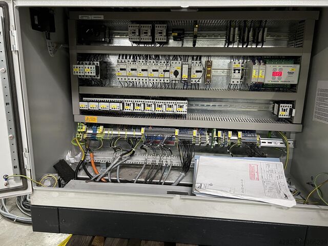 Combined pallet wrapping machines Cyklop XP-112MV/GL-215/S7