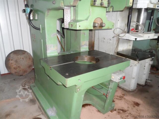 Einständerexzenterpresse BEUTLER PDR 100