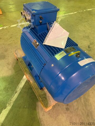 Motor elétrico EMK KAE2G315M-4B3E3K5