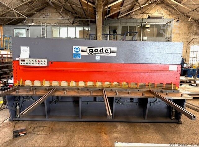 Hydraulic guillotine shear G.A.D.E. CO 40/4