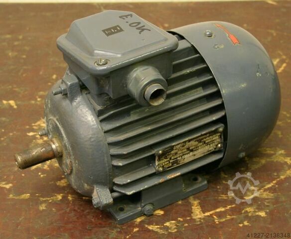 Silnik elektryczny 0,55 kW 1370 RPM Stankoimport 4AX71A493