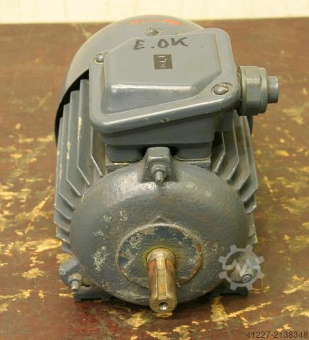 Silnik elektryczny 0,55 kW 1370 RPM Stankoimport 4AX71A493