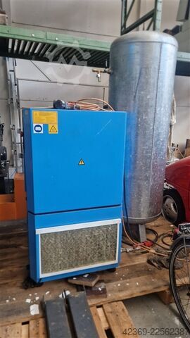 κοχλιοειδής συμπιεστής BOGE SD10  mit Kältetrockner und 500 l Behälter