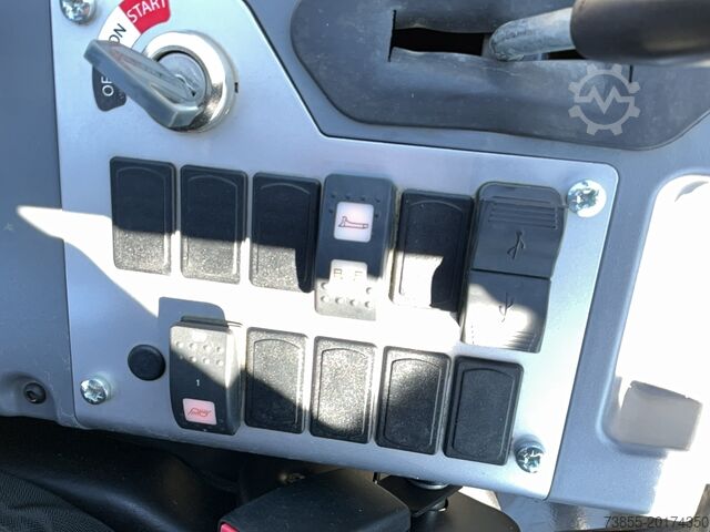 Minikoparka < 7t Yanmar SV19VT