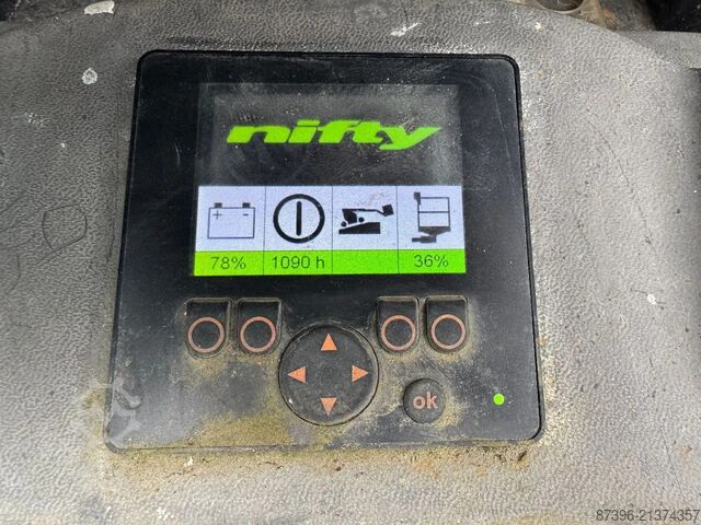 Piattaforma di lavoro telescopica articolata Niftylift HR17NE Hoogwerker Knikarmhoogwerker