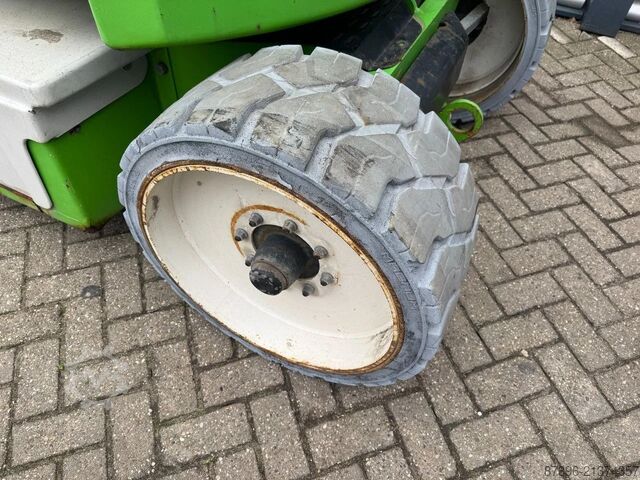 Piattaforma di lavoro telescopica articolata Niftylift HR17NE Hoogwerker Knikarmhoogwerker