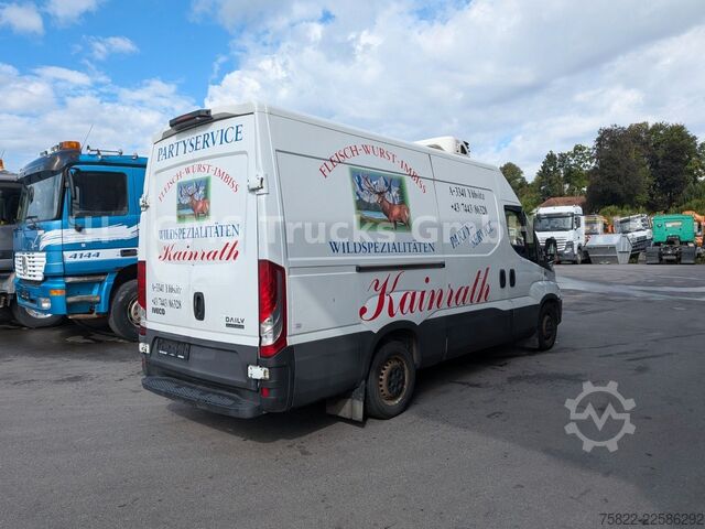 Koelwagen met geïsoleerde laadbak IVECO 36-160 / Klima / Carrier / 3 Sitze
