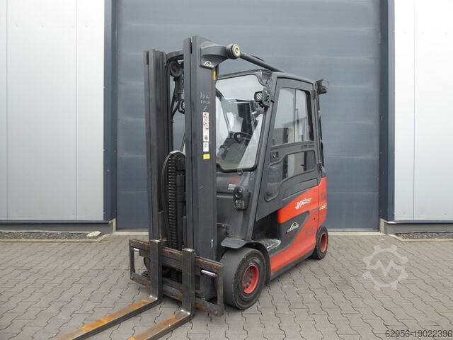 Stivuitor electric cu 4 roți Linde E25H 01/600