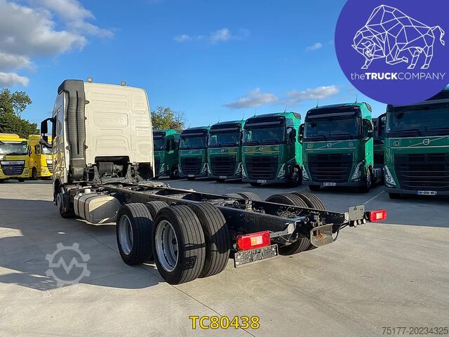 Kabinli şasi Volvo FH 460