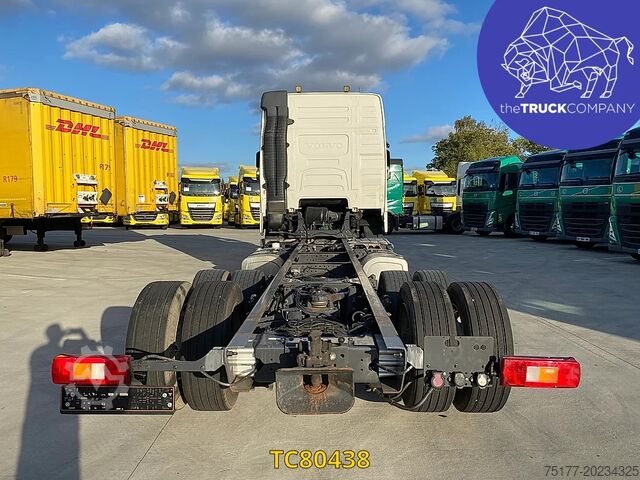 Kabinli şasi Volvo FH 460