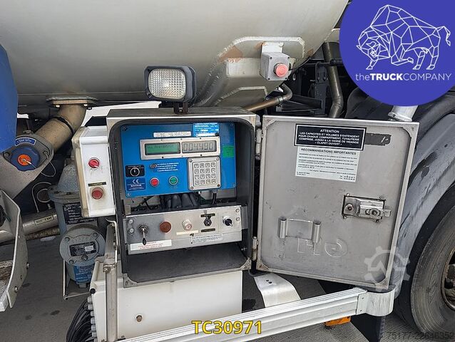 Tanker Renault Premium 270