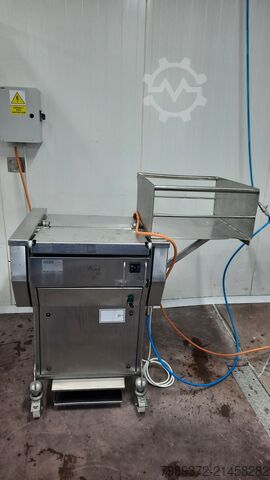 Avtäckt maskin CERTEL 746 PX Deskinners