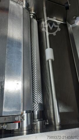 Avtäckt maskin CERTEL 746 PX Deskinners