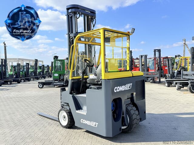 Vierwegvorkheftruck Combilift CB4000 GAS TRIPLEX 8500 FREE LIFT