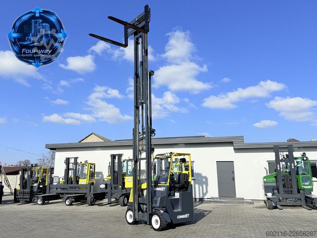 Vierwegvorkheftruck Combilift CB4000 GAS TRIPLEX 8500 FREE LIFT