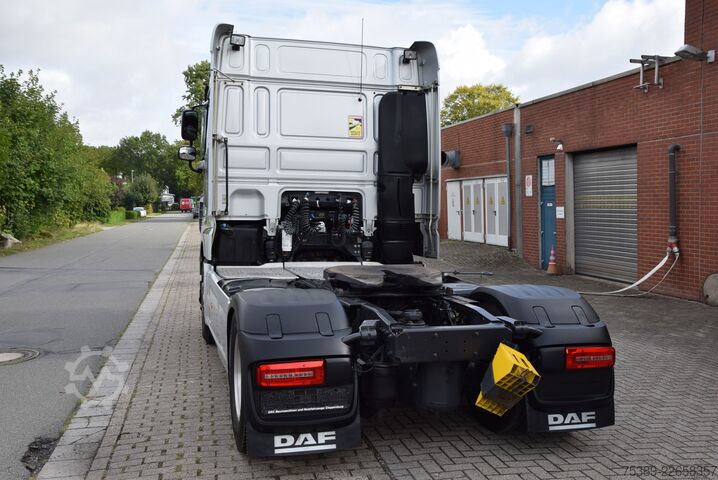 Standard SZM Daf XF 530 Flachdach Retarder Leder ACC TV Navi
