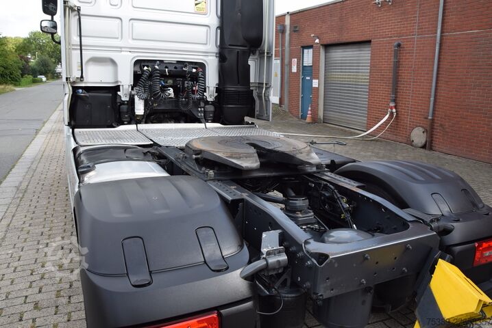 Standard SZM Daf XF 530 Flachdach Retarder Leder ACC TV Navi
