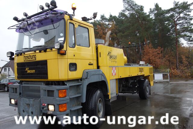 Wegwerker MAN Boschung Boschung BJB 8000 Speed Broom 4x4 Offroad Trial Flughafen