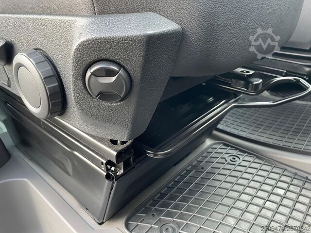 Minibus MAN TGE 3.180 Kombi L3H2 AHK LED NAV SITZH LENKRADHZ