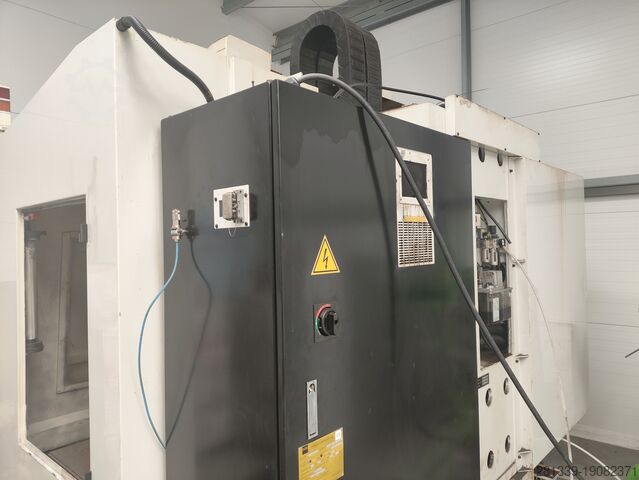 Di̇key i̇şleme merkezi̇ HURCO VMX50