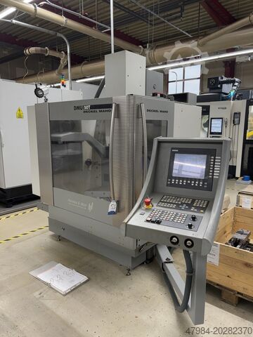 Universal-Bearbeitungszentrum Deckel Maho DMU 50 T
