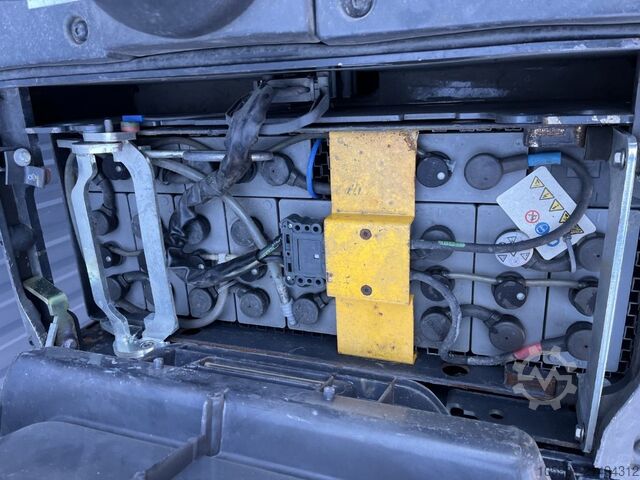 Stående gaffeltruck Linde D12SP