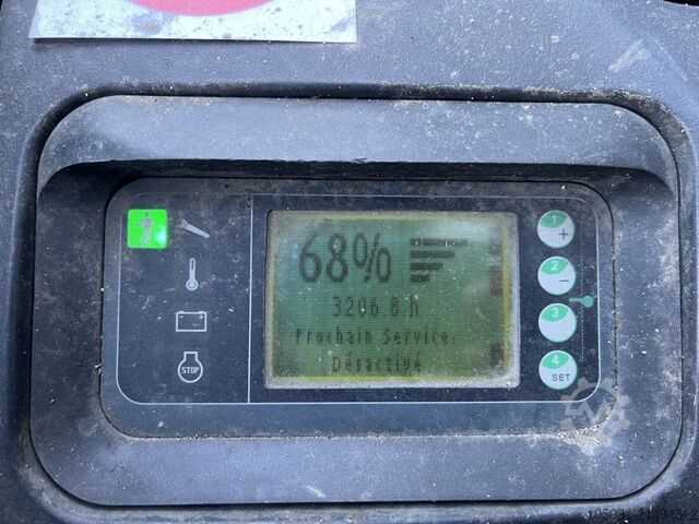 Stående gaffeltruck Linde D12SP