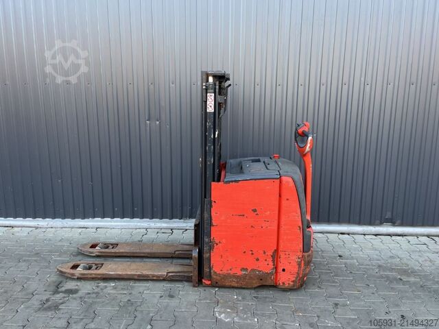 Gångstaplare Linde D10