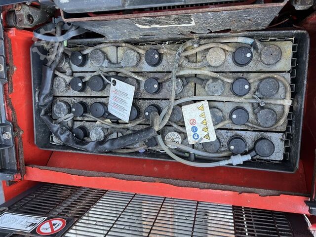 Gångstaplare Linde D10