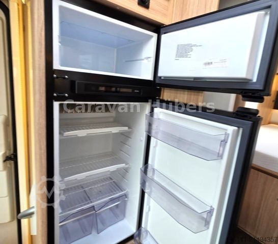 Halvintegrerad husbil SUNLIGHT T 69LC - Queensbett - 1. Hand - Solar - Klima