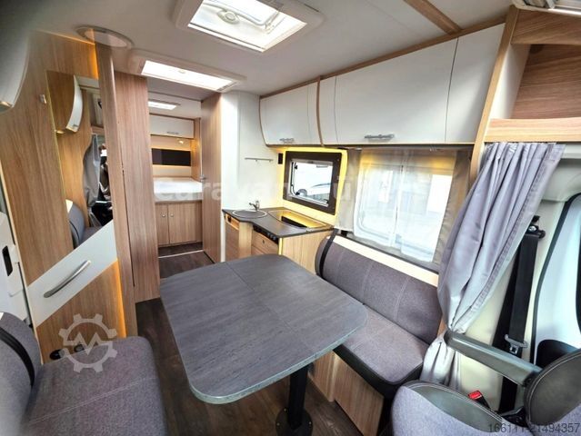 Halvintegrerad husbil SUNLIGHT T 69LC - Queensbett - 1. Hand - Solar - Klima