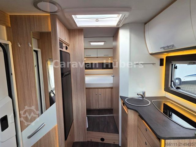 Halvintegrerad husbil SUNLIGHT T 69LC - Queensbett - 1. Hand - Solar - Klima