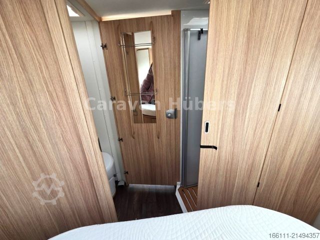 Halvintegrerad husbil SUNLIGHT T 69LC - Queensbett - 1. Hand - Solar - Klima