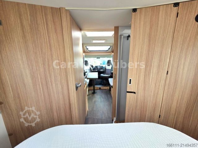 Halvintegrerad husbil SUNLIGHT T 69LC - Queensbett - 1. Hand - Solar - Klima