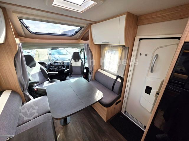 Halvintegrerad husbil SUNLIGHT T 69LC - Queensbett - 1. Hand - Solar - Klima