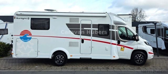 Halvintegrerad husbil SUNLIGHT T 69LC - Queensbett - 1. Hand - Solar - Klima