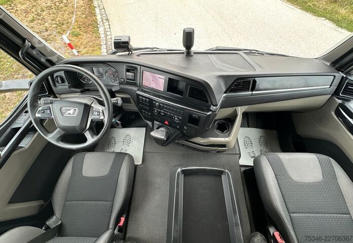 Camión plataforma con toldo MAN TGS 26.360 LL/Pritsche 7,10 m/Lenkachse/ 108 tkm