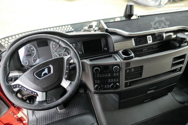 Standardowy ciągnik siodłowy MAN 18.510 TGX 4x4, Hydro-Drive, Navi, Klima, Hydr.,
