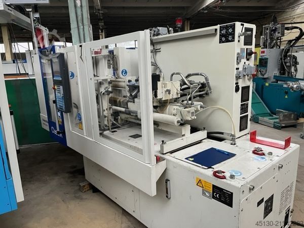 Injection molding machine Krauss Maffei KM 35-55 CX