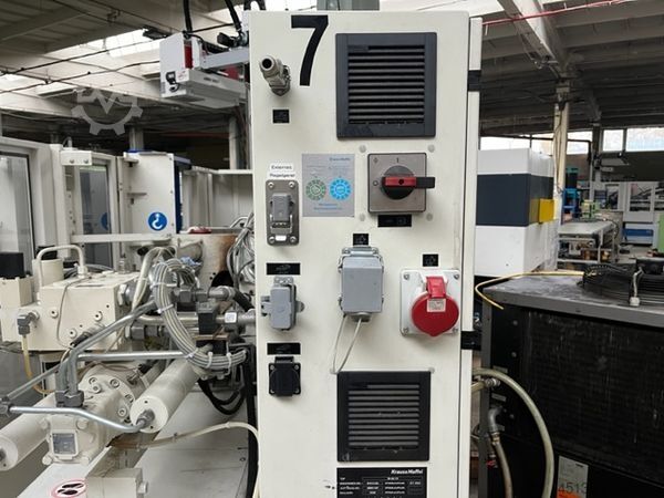 Injection molding machine Krauss Maffei KM 35-55 CX