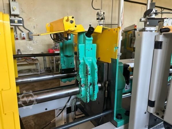 Injection molding machine Arburg 221KS 250-75