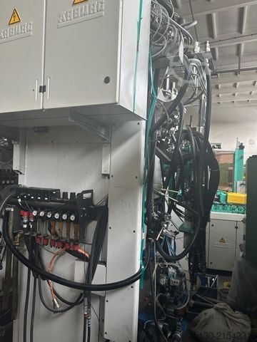 Injection molding machine Arburg 680CB 400-170