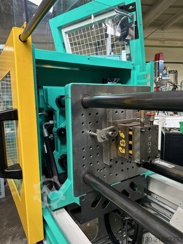 Injection molding machine Arburg 270C 400-70 e²