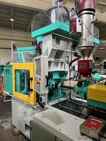 Injection molding machine Arburg 270C 400-70 e²