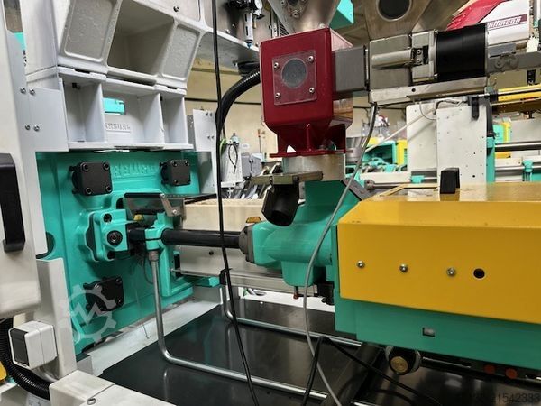 Injection molding machine Arburg 270C 400-70 e²